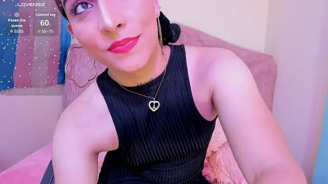 Skarlet Ruiz  online show from July 21, 2026, 11:45 am