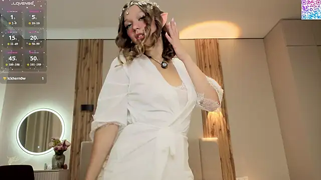 Snapshot of lunar_ameli chatting on July 5, 2026, 4:19 am lunar ameli online show from July 5, 2026, 4:19 am