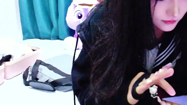 Snapshot of girllong520 chatting on April 1, 2026, 7:20 am girllong520 online show from April 1, 2026, 7:20 am