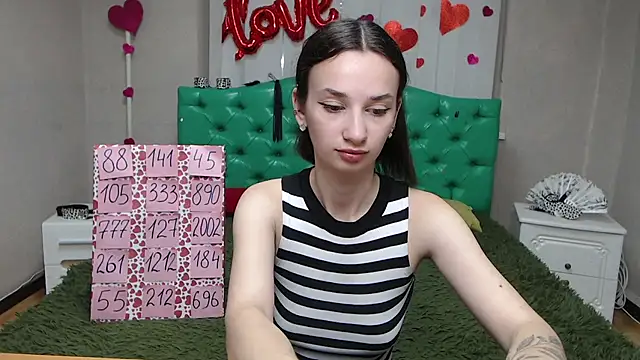 Je55icaBreeze online show from July 18, 2026, 5:11 am