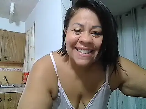 Veronica missbigg online show from May 13, 2026, 9:50 am