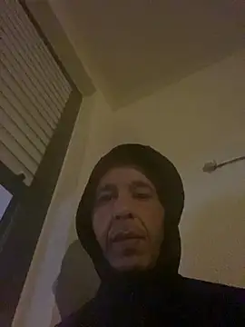 Snapshot of demongentil chatting on June 2, 2026, 11:07 pm demongentil online show from June 2, 2026, 11:07 pm