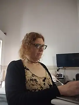 JacquelineStar online show from April 13, 2026, 1:27 pm