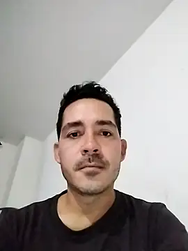 Snapshot of Gabriel_leon33 chatting on April 3, 2026, 10:41 pm Gabriel leon33 online show from April 3, 2026, 10:41 pm