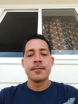 Snapshot of Gabriel_leon33 chatting on April 18, 2026, 8:09 pm Gabriel leon33 online show from April 18, 2026, 8:09 pm