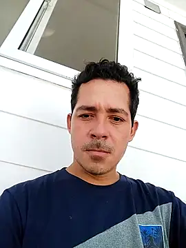 Snapshot of Gabriel_leon33 chatting on May 10, 2026, 8:03 pm Gabriel leon33 online show from May 10, 2026, 8:03 pm