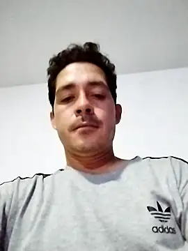 Snapshot of Gabriel_leon33 chatting on May 14, 2026, 10:49 pm Gabriel leon33 online show from May 14, 2026, 10:49 pm