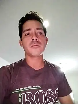 Snapshot of Gabriel_leon33 chatting on May 19, 2026, 12:38 am Gabriel leon33 online show from May 19, 2026, 12:38 am