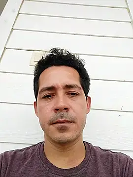 Snapshot of Gabriel_leon33 chatting on May 19, 2026, 8:15 pm Gabriel leon33 online show from May 19, 2026, 8:15 pm