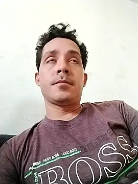 Snapshot of Gabriel_leon33 chatting on May 20, 2026, 9:43 pm Gabriel leon33 online show from May 20, 2026, 9:43 pm