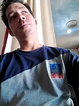 Snapshot of Gabriel_leon33 chatting on May 26, 2026, 7:21 pm Gabriel leon33 online show from May 26, 2026, 7:21 pm