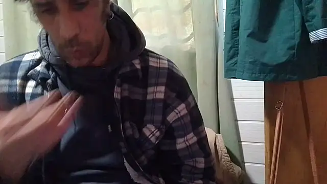 Snapshot of VladTepeslll chatting on July 23, 2026, 4:49 pm VladTepeslll online show from July 23, 2026, 4:49 pm