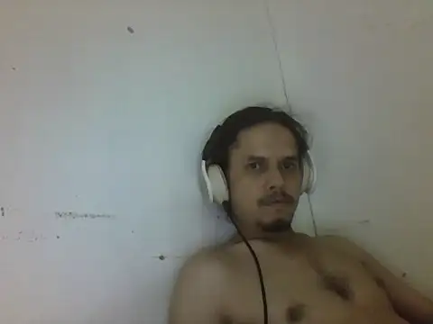 Raku2386 online show from April 14, 2026, 5:46 am