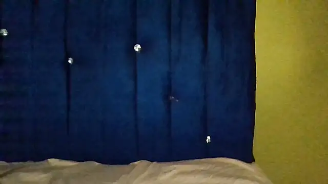 Busty Princess online show from July 27, 2026, 9:05 am