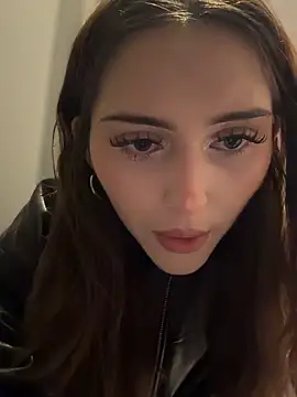 AnitaFly online show from May 28, 2026, 1:52 pm