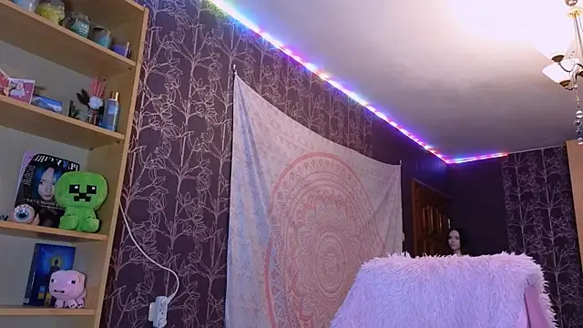 baby onface online show from July 28, 2026, 7:39 pm