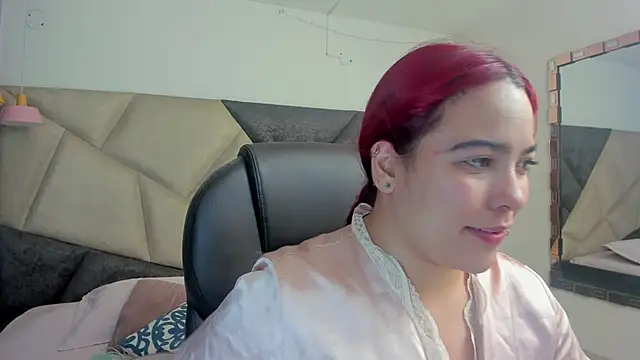 Snapshot of AfroditaVega_ chatting on July 1, 2026, 3:34 pm AfroditaVega online show from July 1, 2026, 3:34 pm