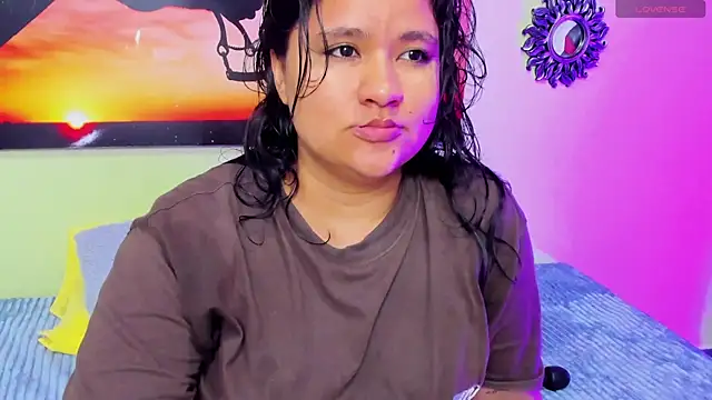 Snapshot of natasha_adam21 chatting on May 22, 2026, 2:30 am natasha adam21 online show from May 22, 2026, 2:30 am