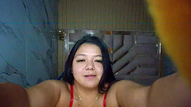 luna  r  online show from May 28, 2026, 3:15 am