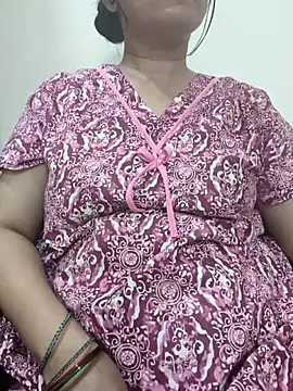 HeartlessGirl online show from May 15, 2026, 3:30 pm
