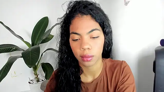 Snapshot of DakotaStills_ chatting on April 14, 2026, 12:44 pm DakotaStills online show from April 14, 2026, 12:44 pm