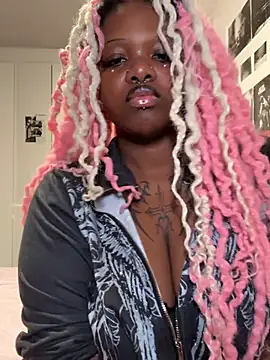 Snapshot of Nyla_xox chatting on March 28, 2026, 9:36 pm Nyla xox online show from March 28, 2026, 9:36 pm