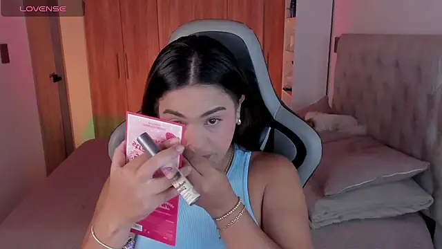 alana dantes  online show from July 28, 2026, 7:39 pm