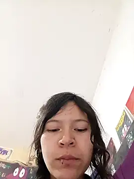 Snapshot of Ninffa_sweet21 chatting on April 18, 2026, 12:58 am Ninffa sweet21 online show from April 18, 2026, 12:58 am