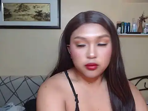 Snapshot of OliveSexyTS chatting on March 25, 2026, 5:46 am OliveSexyTS online show from March 25, 2026, 5:46 am