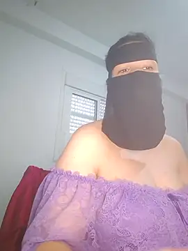 Big as-big online show from May 4, 2026, 11:06 am
