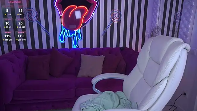 HeyKitten online show from July 26, 2026, 6:37 pm