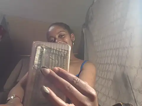 linda hot0808 online show from March 27, 2026, 4:18 am