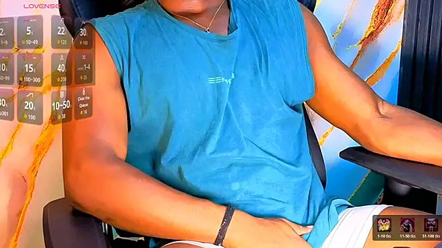 Snapshot of maxmuscle10 chatting on April 12, 2026, 3:55 am maxmuscle10 online show from April 12, 2026, 3:55 am