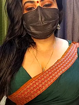 Snapshot of Anushka_flower chatting on May 2, 2026, 6:57 pm Anushka flower online show from May 2, 2026, 6:57 pm