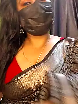 Snapshot of Anushka_flower chatting on May 8, 2026, 4:12 pm Anushka flower online show from May 8, 2026, 4:12 pm