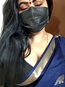 Snapshot of Anushka_flower chatting on June 1, 2026, 2:57 am Anushka flower online show from June 1, 2026, 2:57 am