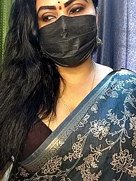 Snapshot of Anushka_flower chatting on June 4, 2026, 7:14 am Anushka flower online show from June 4, 2026, 7:14 am