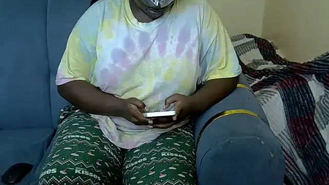 sweetronette online show from July 26, 2026, 12:52 am
