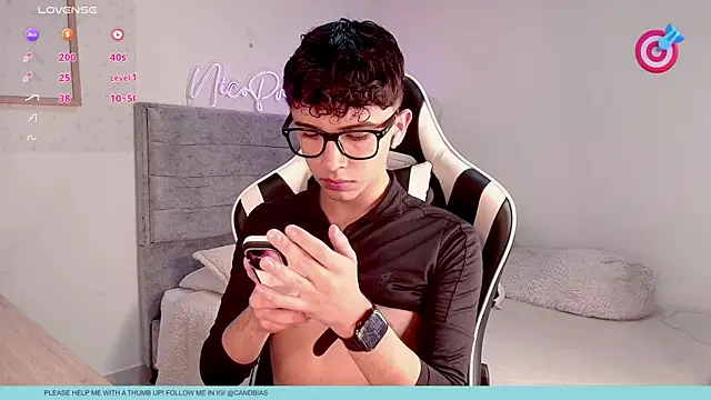 Snapshot of niico_prince chatting on July 16, 2026, 10:16 pm niico prince online show from July 16, 2026, 10:16 pm