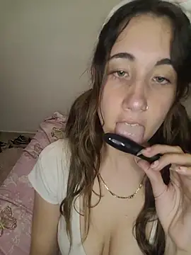 Snapshot of AlissonDavenport chatting on April 1, 2026, 2:23 am AlissonDavenport online show from April 1, 2026, 2:23 am