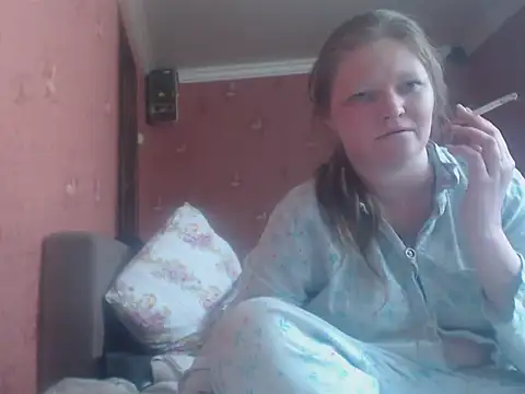 Snapshot of CharleyReid chatting on May 16, 2026, 12:15 pm CharleyReid online show from May 16, 2026, 12:15 pm