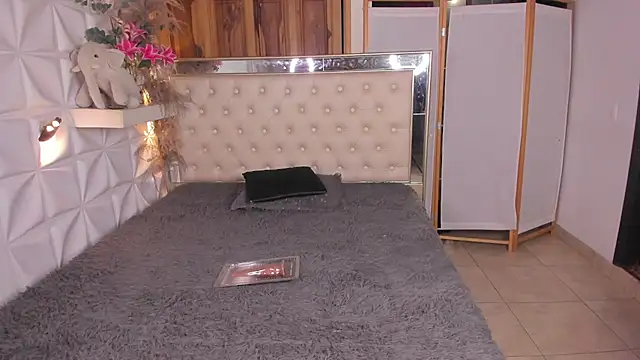 Miss KhalifaDoll online show from July 22, 2026, 3:20 am
