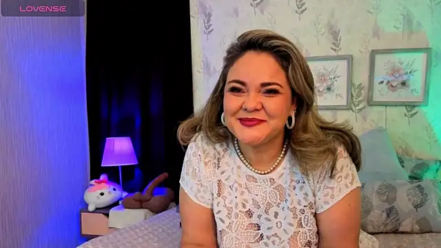 Natashablade   online show from May 28, 2026, 11:51 am