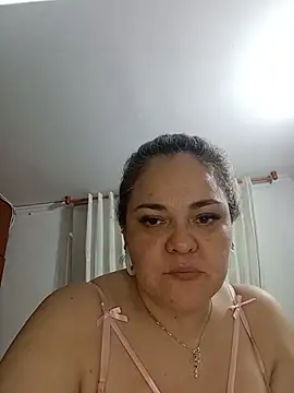 Natashablade   online show from May 30, 2026, 1:57 am