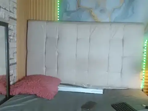 Snapshot of mialuna303av chatting on April 4, 2026, 11:13 pm mialuna303av online show from April 4, 2026, 11:13 pm