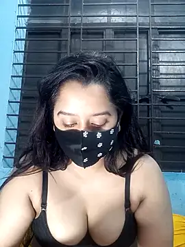 Choco Maw online show from April 8, 2026, 8:53 pm