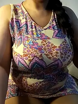 orla-love online show from June 4, 2026, 9:32 pm