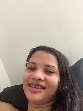 Snapshot of pricila887 chatting on June 14, 2026, 6:21 pm pricila887 online show from June 14, 2026, 6:21 pm