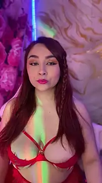 Snapshot of SweetLittleRed chatting on June 7, 2026, 10:24 pm SweetLittleRed online show from June 7, 2026, 10:24 pm