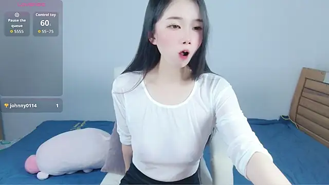 amihuang online show from May 23, 2026, 12:42 pm